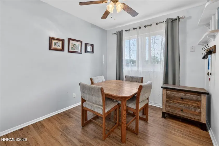 1945 4th, Sparks, Nevada 89431, 2 Bedrooms Bedrooms, ,1 BathroomBathrooms,Residential,Residential,4th,260003697