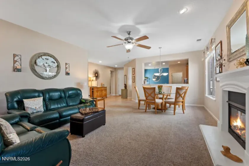 455 Dartmoor, Reno, Nevada 89521, 3 Bedrooms Bedrooms, ,2 BathroomsBathrooms,Residential,Residential,Dartmoor,260003706