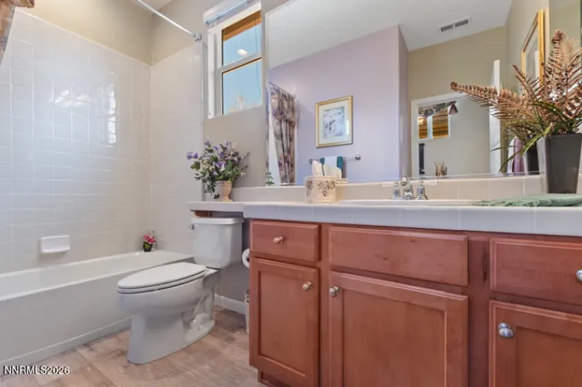 455 Dartmoor, Reno, Nevada 89521, 3 Bedrooms Bedrooms, ,2 BathroomsBathrooms,Residential,Residential,Dartmoor,260003706