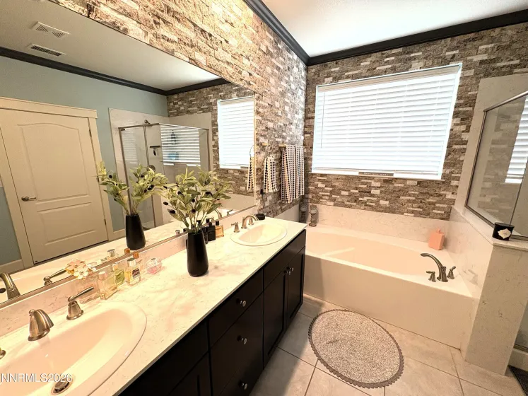 6150 Red Stable, Sparks, Nevada 89436, 4 Bedrooms Bedrooms, ,3 BathroomsBathrooms,Residential,Residential,Red Stable,260003708