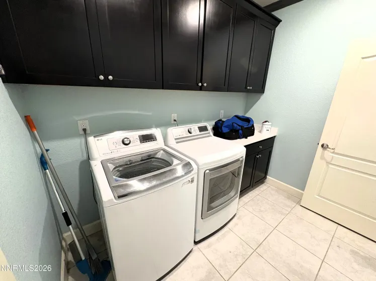 6150 Red Stable, Sparks, Nevada 89436, 4 Bedrooms Bedrooms, ,3 BathroomsBathrooms,Residential,Residential,Red Stable,260003708