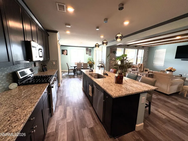 6150 Red Stable, Sparks, Nevada 89436, 4 Bedrooms Bedrooms, ,3 BathroomsBathrooms,Residential,Residential,Red Stable,260003708