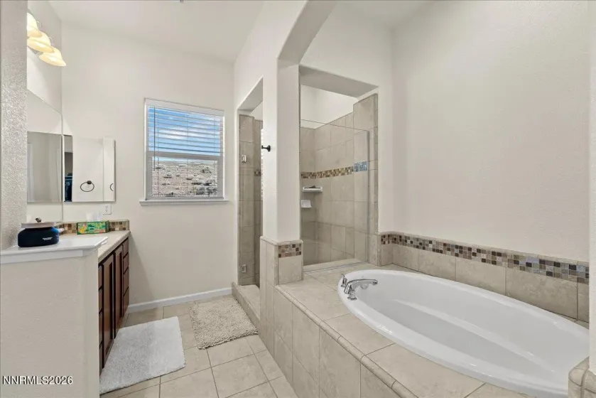 7939 Orange Plains, Sparks, Nevada 89436, 4 Bedrooms Bedrooms, ,3 BathroomsBathrooms,Residential,Residential,Orange Plains,260003709