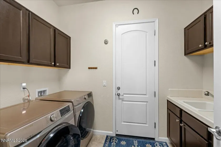 7939 Orange Plains, Sparks, Nevada 89436, 4 Bedrooms Bedrooms, ,3 BathroomsBathrooms,Residential,Residential,Orange Plains,260003709