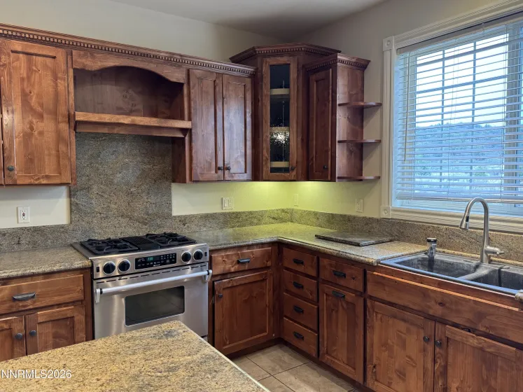 2020 Rocking Horse, Gardnerville, Nevada 89410, 3 Bedrooms Bedrooms, ,3 BathroomsBathrooms,Residential,Residential,Rocking Horse,260003711