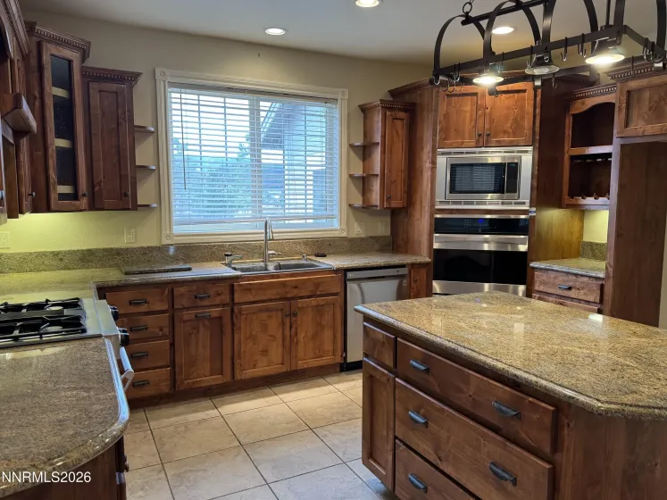 2020 Rocking Horse, Gardnerville, Nevada 89410, 3 Bedrooms Bedrooms, ,3 BathroomsBathrooms,Residential,Residential,Rocking Horse,260003711