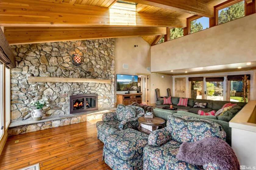1080 Skyland, Zephyr Cove, Nevada 89448, 5 Bedrooms Bedrooms, ,6 BathroomsBathrooms,Residential,Residential,Skyland,260003713