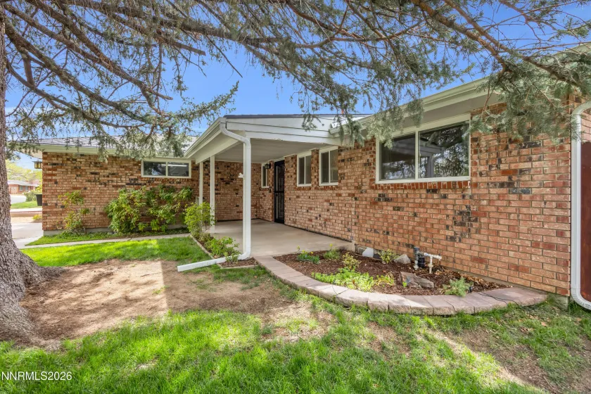 602 Poplar, Carson City, Nevada 89703, 3 Bedrooms Bedrooms, ,2 BathroomsBathrooms,Residential,Residential,Poplar,260003719