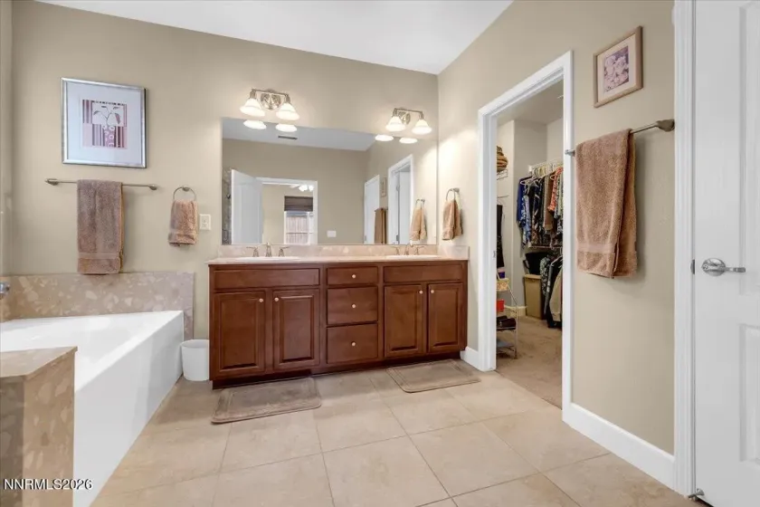 1870 Culiacan Pass, Reno, Nevada 89521, 4 Bedrooms Bedrooms, ,3 BathroomsBathrooms,Residential,Residential,Culiacan Pass,260003720