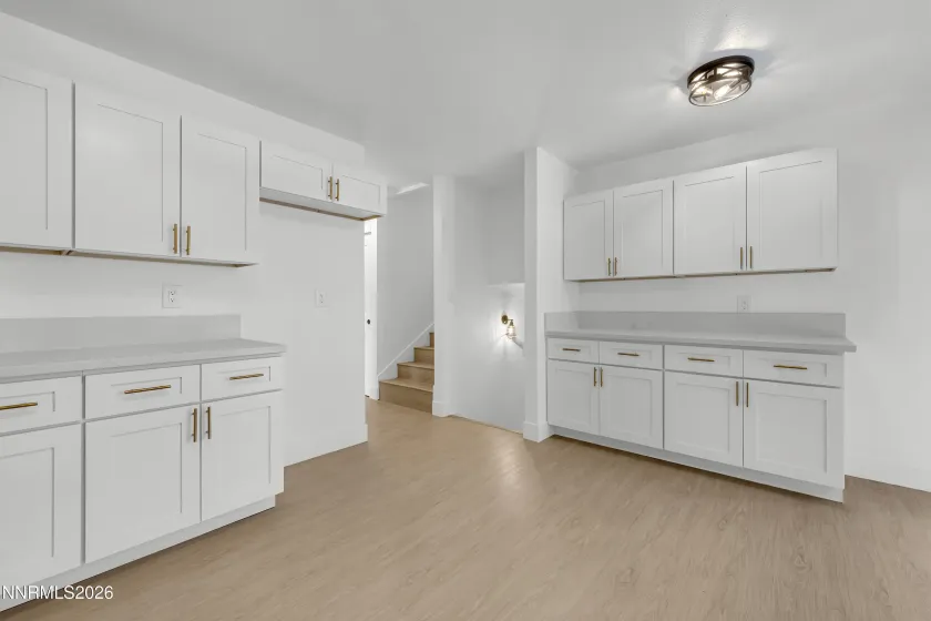 2560 Valmar, Reno, Nevada 89503, 3 Bedrooms Bedrooms, ,3 BathroomsBathrooms,Residential,Residential,Valmar,260003721