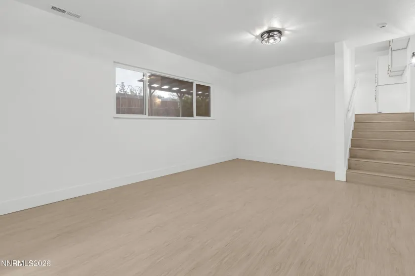 2560 Valmar, Reno, Nevada 89503, 3 Bedrooms Bedrooms, ,3 BathroomsBathrooms,Residential,Residential,Valmar,260003721