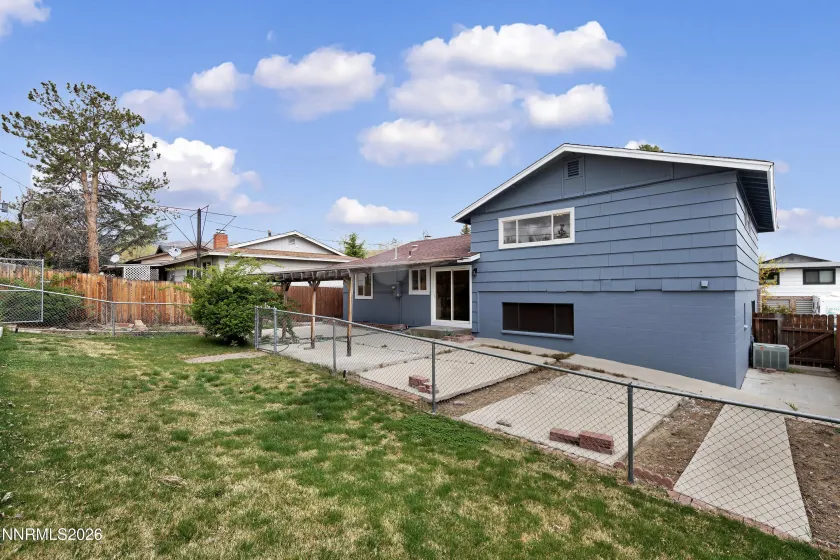 2560 Valmar, Reno, Nevada 89503, 3 Bedrooms Bedrooms, ,3 BathroomsBathrooms,Residential,Residential,Valmar,260003721