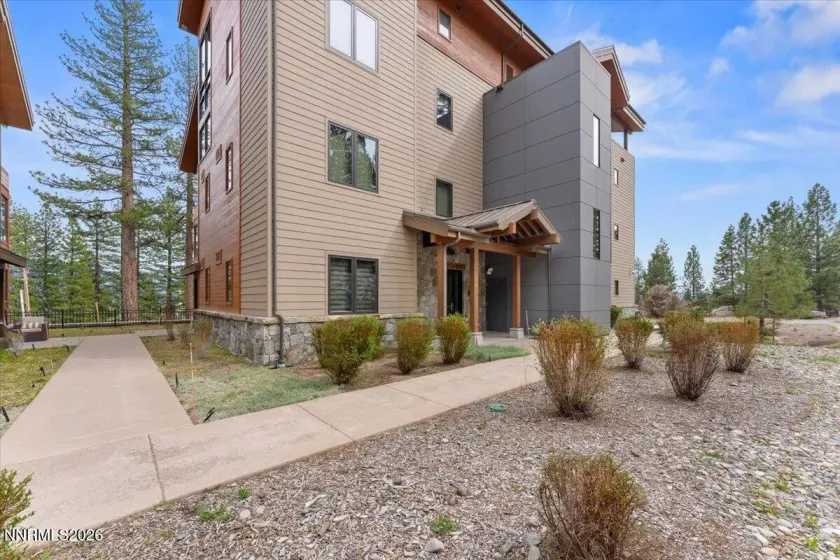 1 Big Water, Crystal Bay, Nevada 89402, 2 Bedrooms Bedrooms, ,3 BathroomsBathrooms,Residential,Residential,Big Water,260003727