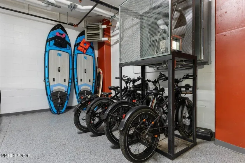 HOA Amenity - E-Bikes & Paddleboards