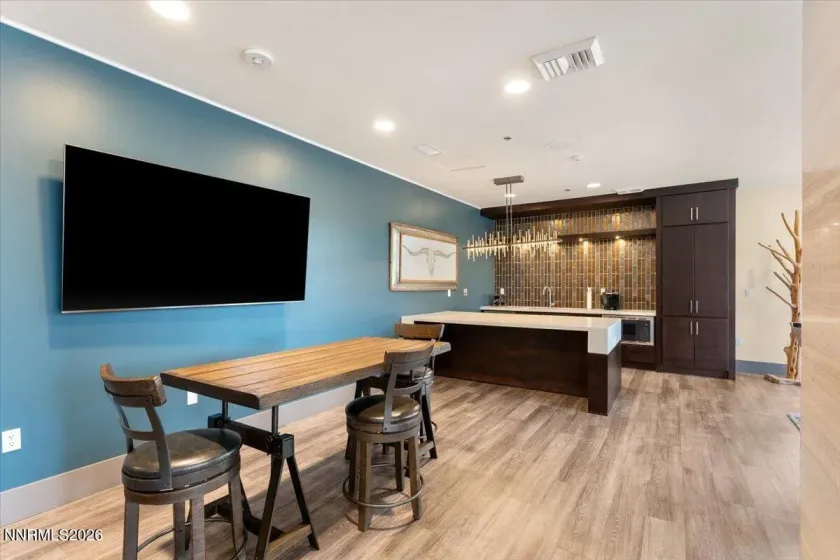 HOA Amenity - Owner's Lounge Kitchen