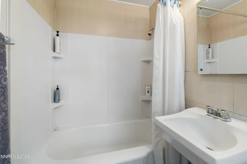 616 Lake Shore, Zephyr Cove, Nevada 89448, 5 Bedrooms Bedrooms, ,4 BathroomsBathrooms,Residential,Residential,Lake Shore,260003725