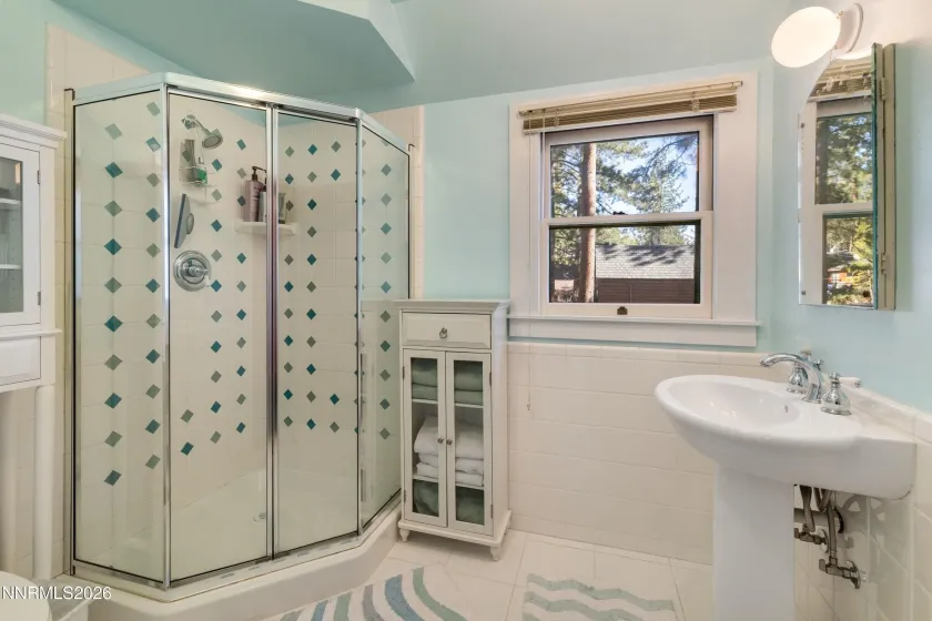 616 Lake Shore, Zephyr Cove, Nevada 89448, 5 Bedrooms Bedrooms, ,4 BathroomsBathrooms,Residential,Residential,Lake Shore,260003725