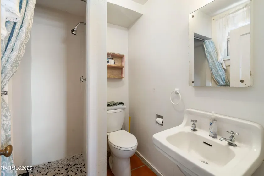 616 Lake Shore, Zephyr Cove, Nevada 89448, 5 Bedrooms Bedrooms, ,4 BathroomsBathrooms,Residential,Residential,Lake Shore,260003725