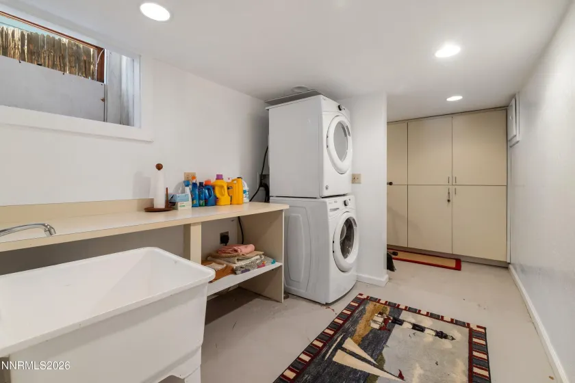 616 Lake Shore, Zephyr Cove, Nevada 89448, 5 Bedrooms Bedrooms, ,4 BathroomsBathrooms,Residential,Residential,Lake Shore,260003725