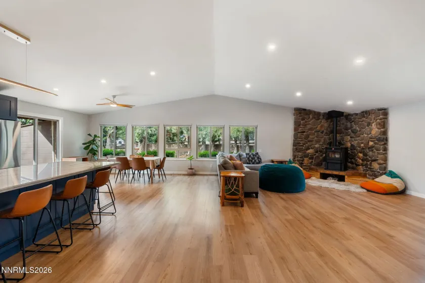 20980 Eaton, Reno, Nevada 89521, 4 Bedrooms Bedrooms, ,3 BathroomsBathrooms,Residential,Residential,Eaton,260003730