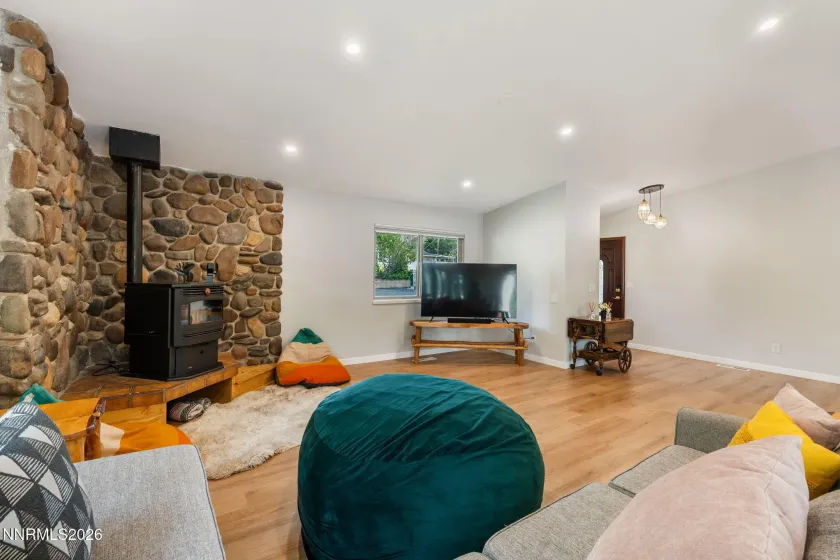 20980 Eaton, Reno, Nevada 89521, 4 Bedrooms Bedrooms, ,3 BathroomsBathrooms,Residential,Residential,Eaton,260003730