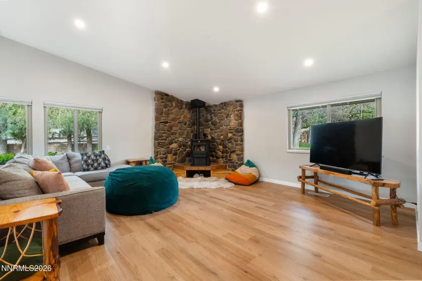 20980 Eaton, Reno, Nevada 89521, 4 Bedrooms Bedrooms, ,3 BathroomsBathrooms,Residential,Residential,Eaton,260003730