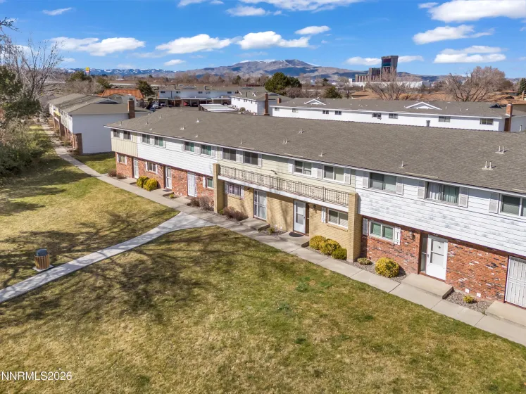 577 Smithridge, Reno, Nevada 89502, 2 Bedrooms Bedrooms, ,2 BathroomsBathrooms,Residential,Residential,Smithridge,260002795