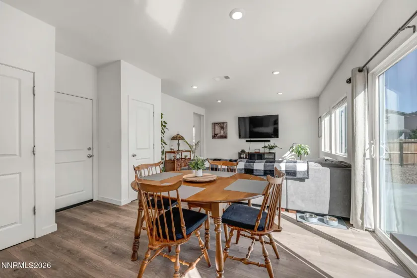 8830 Gazing Star, Reno, Nevada 89506, 3 Bedrooms Bedrooms, ,3 BathroomsBathrooms,Residential,Residential,Gazing Star,260003731