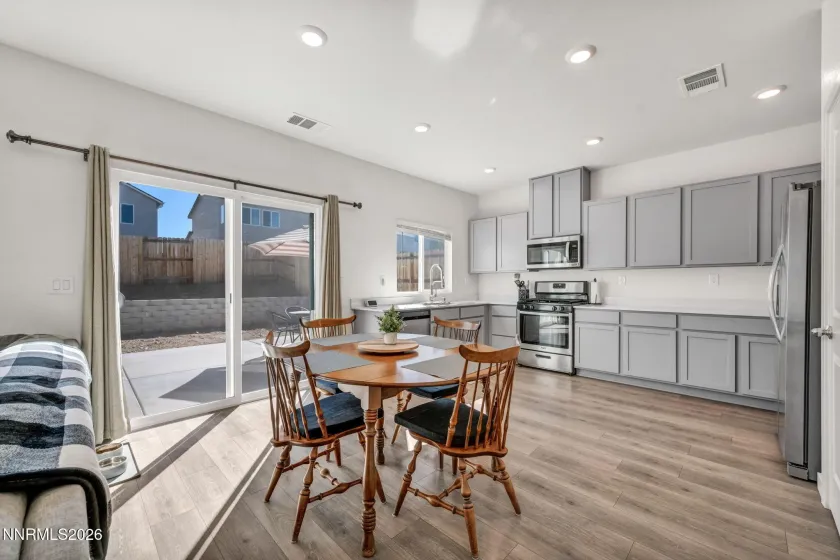 8830 Gazing Star, Reno, Nevada 89506, 3 Bedrooms Bedrooms, ,3 BathroomsBathrooms,Residential,Residential,Gazing Star,260003731