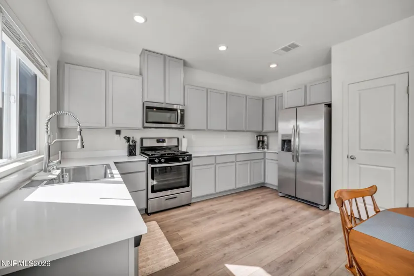 8830 Gazing Star, Reno, Nevada 89506, 3 Bedrooms Bedrooms, ,3 BathroomsBathrooms,Residential,Residential,Gazing Star,260003731