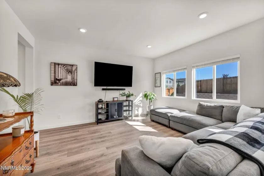 8830 Gazing Star, Reno, Nevada 89506, 3 Bedrooms Bedrooms, ,3 BathroomsBathrooms,Residential,Residential,Gazing Star,260003731