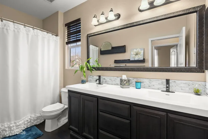 2485 Firenze, Sparks, Nevada 89434, 4 Bedrooms Bedrooms, ,4 BathroomsBathrooms,Residential,Residential,Firenze,260002760