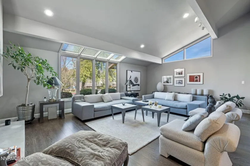 1425 Copper, Reno, Nevada 89519, 2 Bedrooms Bedrooms, ,3 BathroomsBathrooms,Residential,Residential,Copper,260003733