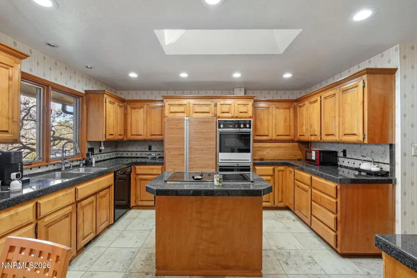 1425 Copper, Reno, Nevada 89519, 2 Bedrooms Bedrooms, ,3 BathroomsBathrooms,Residential,Residential,Copper,260003733