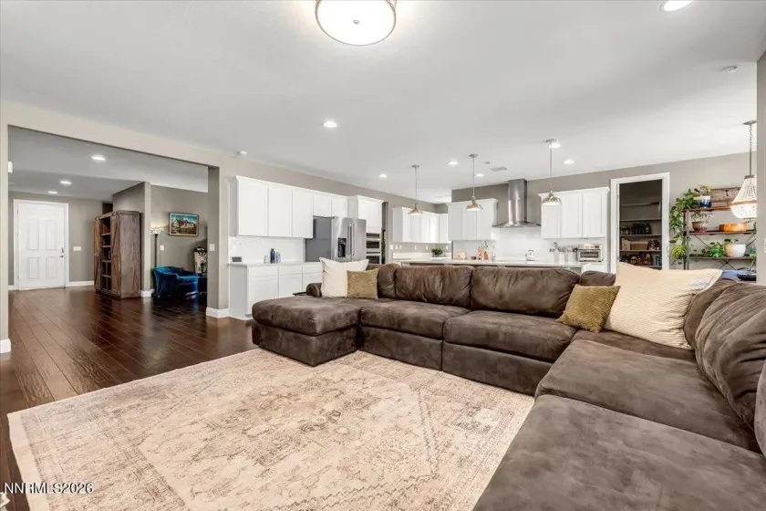 1697 Crescent Pointe, Reno, Nevada 89523, 4 Bedrooms Bedrooms, ,4 BathroomsBathrooms,Residential,Residential,Crescent Pointe,260003737