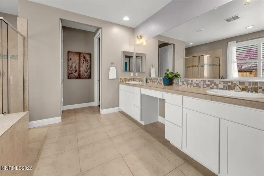 1697 Crescent Pointe, Reno, Nevada 89523, 4 Bedrooms Bedrooms, ,4 BathroomsBathrooms,Residential,Residential,Crescent Pointe,260003737