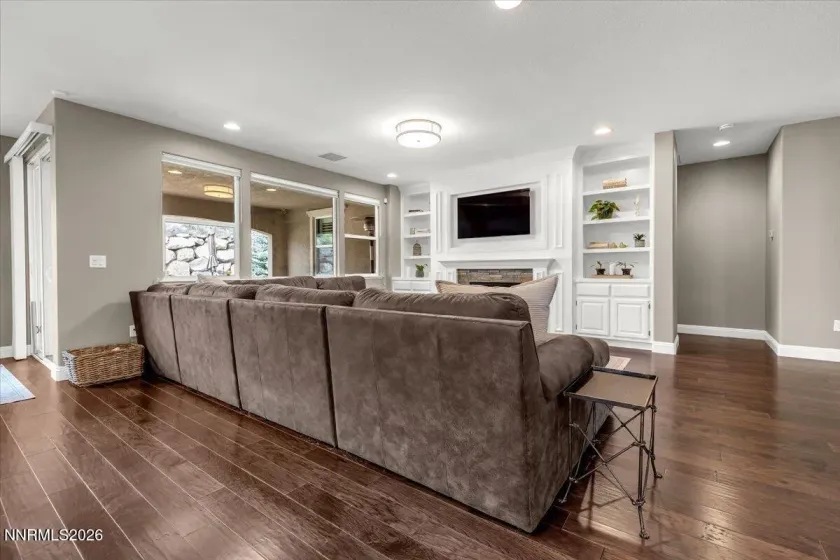 1697 Crescent Pointe, Reno, Nevada 89523, 4 Bedrooms Bedrooms, ,4 BathroomsBathrooms,Residential,Residential,Crescent Pointe,260003737