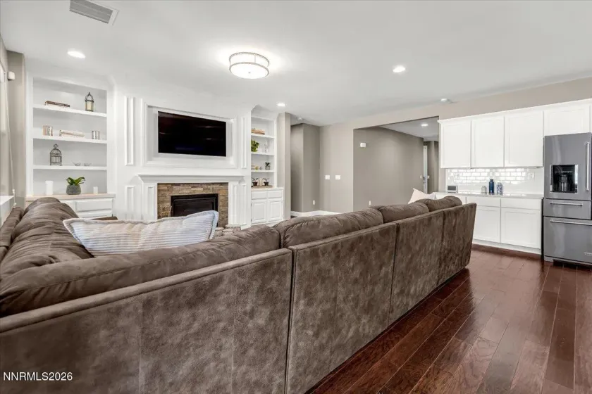 1697 Crescent Pointe, Reno, Nevada 89523, 4 Bedrooms Bedrooms, ,4 BathroomsBathrooms,Residential,Residential,Crescent Pointe,260003737