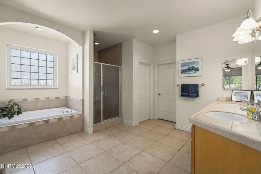 12635 Silver Wolf, Reno, Nevada 89511, 4 Bedrooms Bedrooms, ,3 BathroomsBathrooms,Residential,Residential,Silver Wolf,260003738