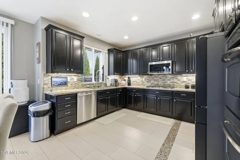 7120 High Hill, Sparks, Nevada 89436, 4 Bedrooms Bedrooms, ,3 BathroomsBathrooms,Residential,Residential,High Hill,260003740