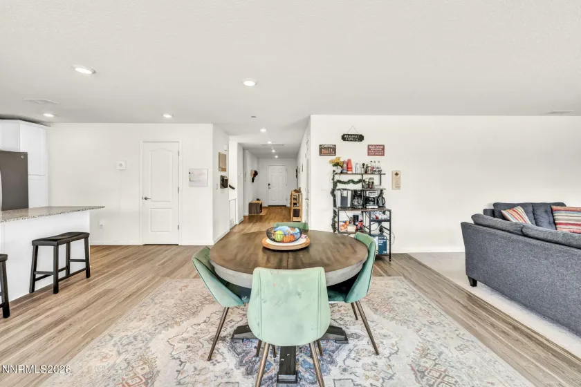 8982 Wolf River, Reno, Nevada 89506, 4 Bedrooms Bedrooms, ,3 BathroomsBathrooms,Residential,Residential,Wolf River,260003743