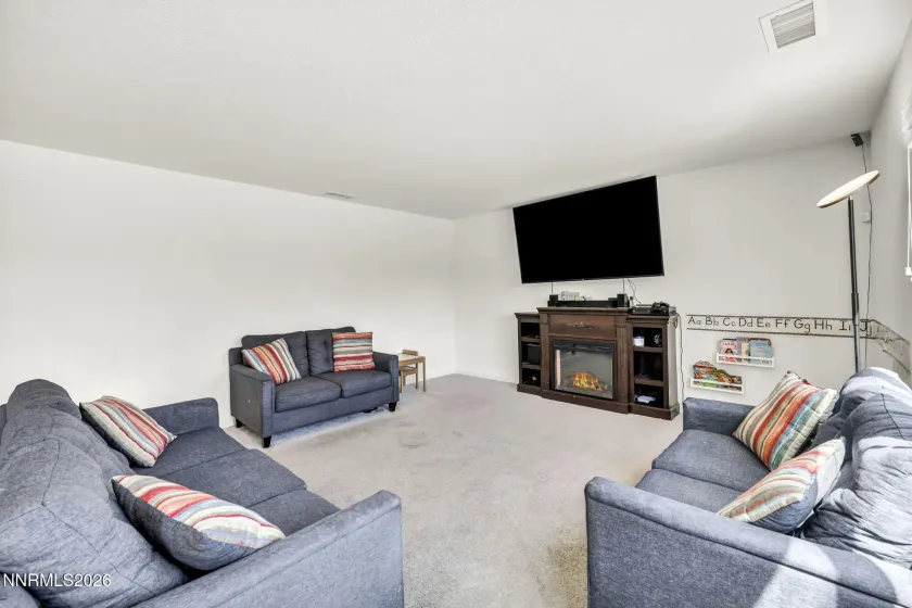 8982 Wolf River, Reno, Nevada 89506, 4 Bedrooms Bedrooms, ,3 BathroomsBathrooms,Residential,Residential,Wolf River,260003743