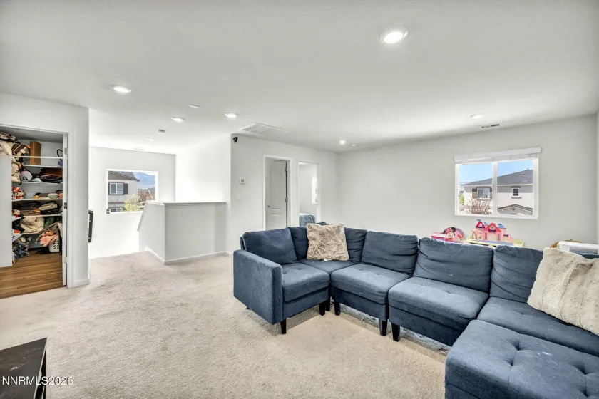 8982 Wolf River, Reno, Nevada 89506, 4 Bedrooms Bedrooms, ,3 BathroomsBathrooms,Residential,Residential,Wolf River,260003743