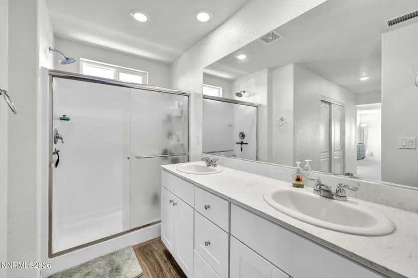 8982 Wolf River, Reno, Nevada 89506, 4 Bedrooms Bedrooms, ,3 BathroomsBathrooms,Residential,Residential,Wolf River,260003743