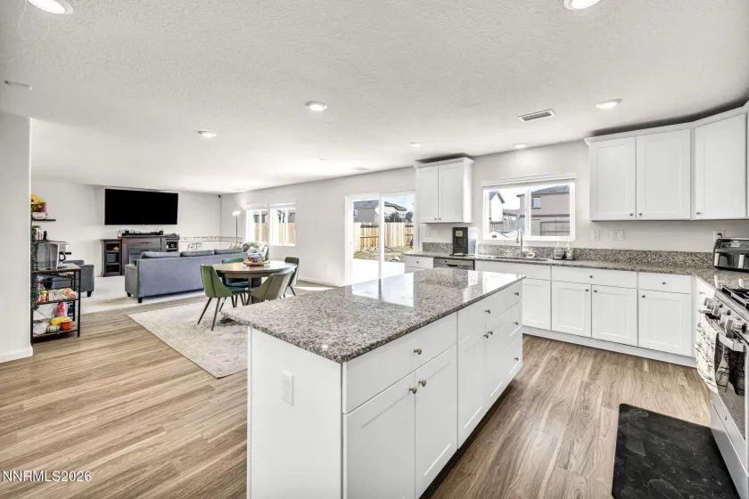 8982 Wolf River, Reno, Nevada 89506, 4 Bedrooms Bedrooms, ,3 BathroomsBathrooms,Residential,Residential,Wolf River,260003743