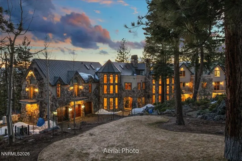 969 Fairview, Incline Village, Nevada 89451, 10 Bedrooms Bedrooms, ,15 BathroomsBathrooms,Residential,Residential,Fairview,260003734