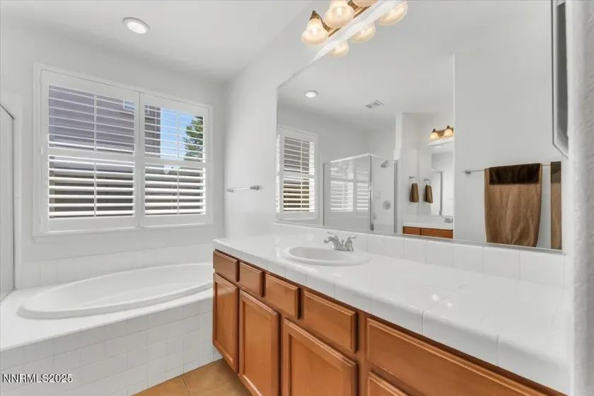 530 Alydar, Reno, Nevada 89521, 4 Bedrooms Bedrooms, ,3 BathroomsBathrooms,Residential,Residential,Alydar,250055430