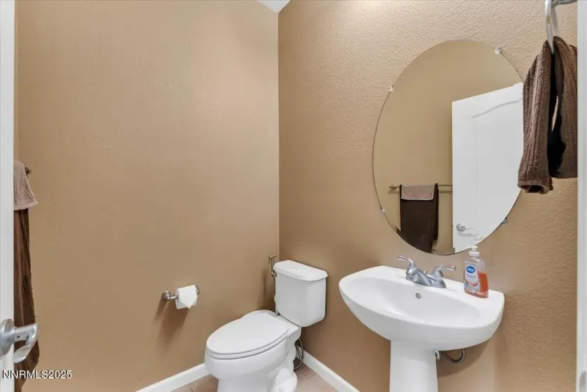 530 Alydar, Reno, Nevada 89521, 4 Bedrooms Bedrooms, ,3 BathroomsBathrooms,Residential,Residential,Alydar,250055430