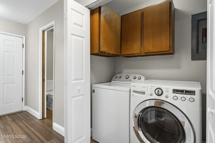 227 Smithridge, Reno, Nevada 89502, 2 Bedrooms Bedrooms, ,2 BathroomsBathrooms,Residential,Residential,Smithridge,260003757