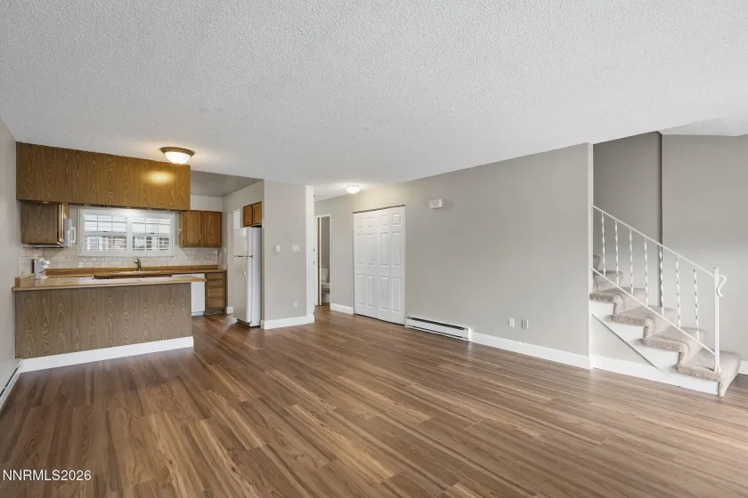 227 Smithridge, Reno, Nevada 89502, 2 Bedrooms Bedrooms, ,2 BathroomsBathrooms,Residential,Residential,Smithridge,260003757